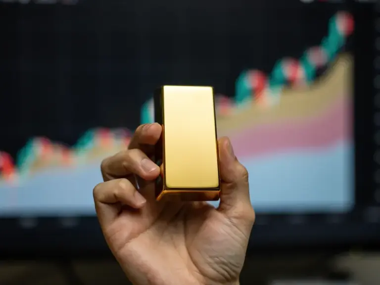 Edelmetalle im Investment-Portfolio: Entwicklungen und Prognosen Edelmetalle im Investment-Portfolio: Entwicklungen und Prognosen für Anleger